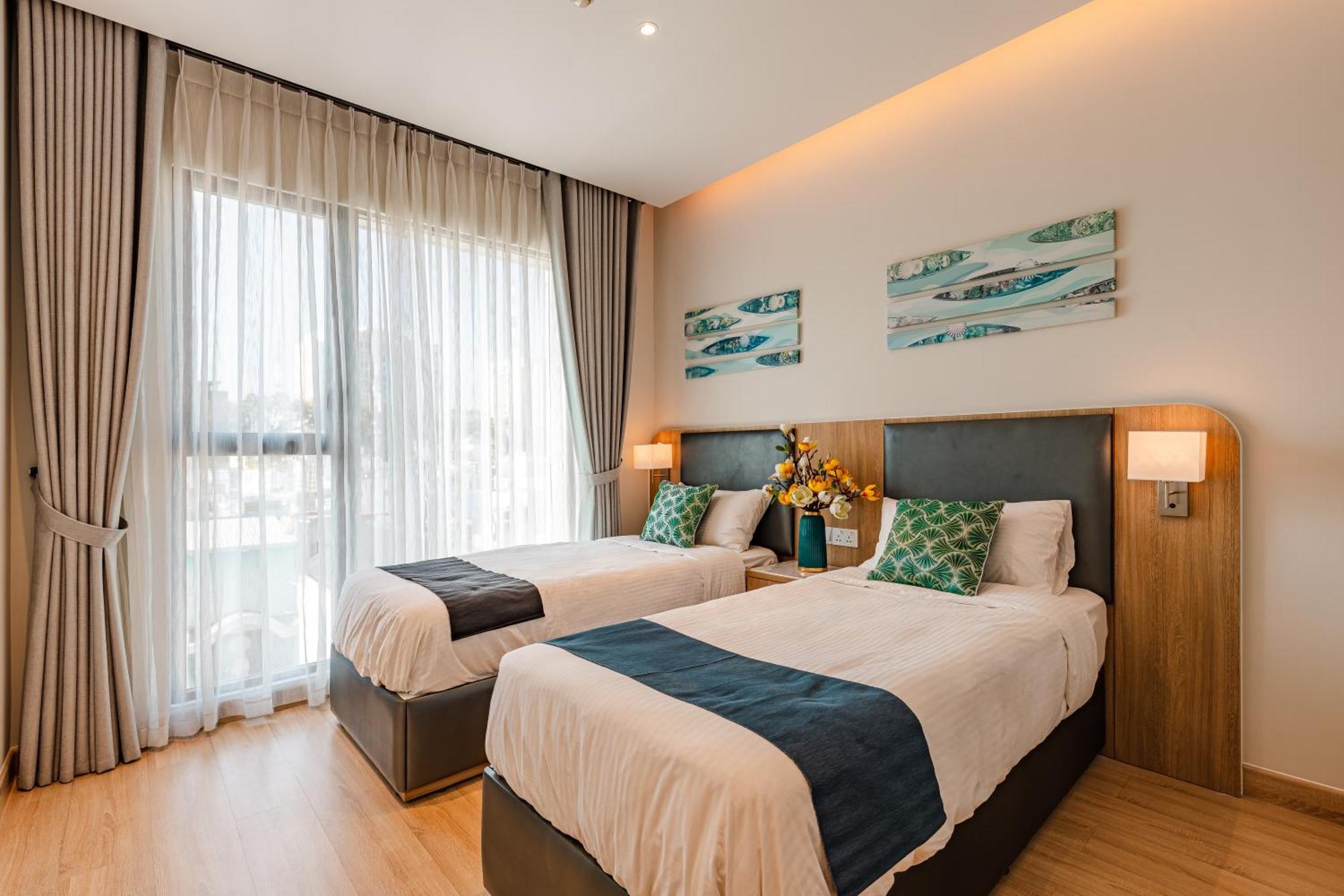 Luxury 2 Or 3Br Apartment In Dist 1 N Pool, Gym, Airport Pickup Хошимин Экстерьер фото