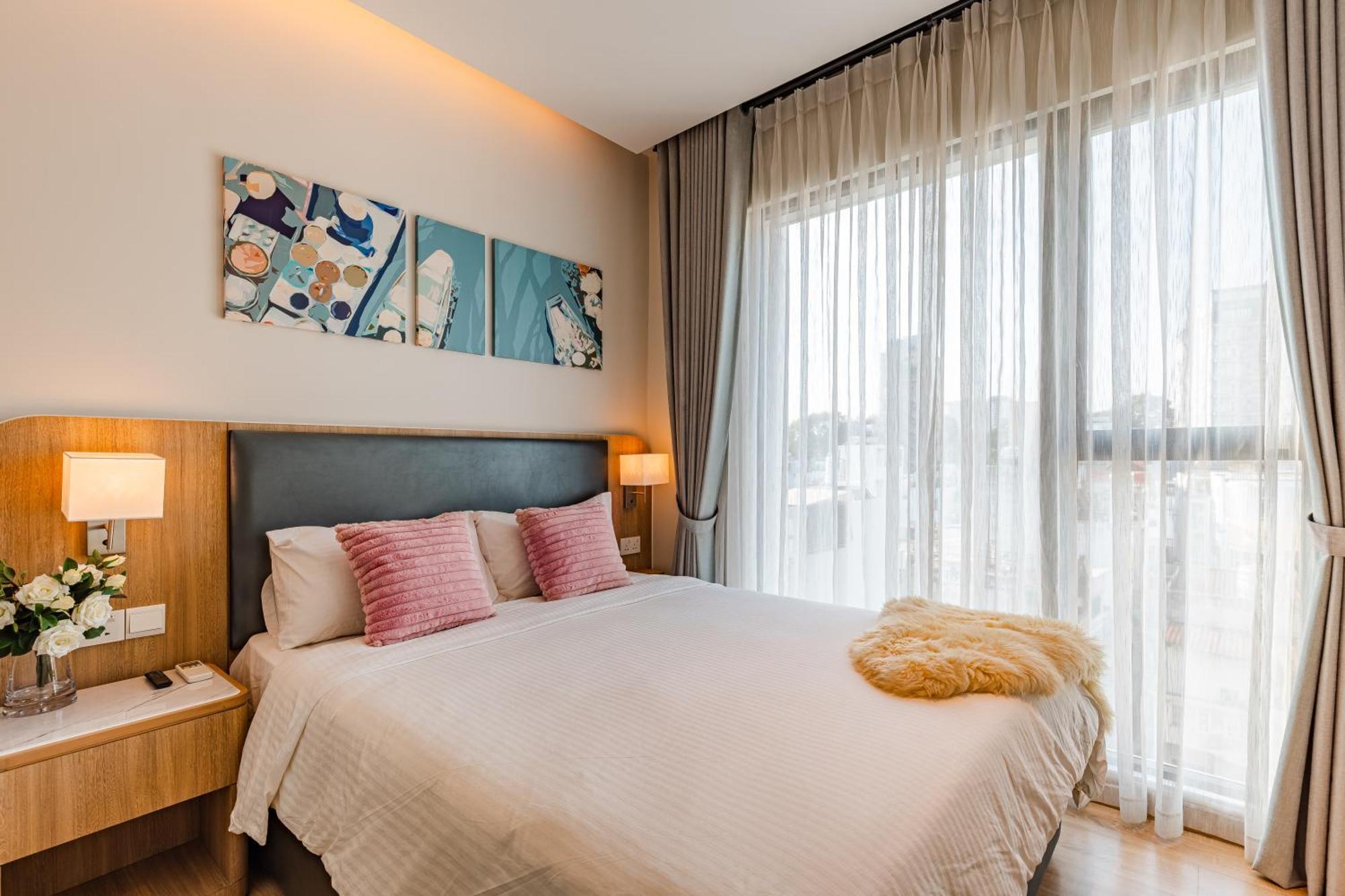Luxury 2 Or 3Br Apartment In Dist 1 N Pool, Gym, Airport Pickup Хошимин Экстерьер фото